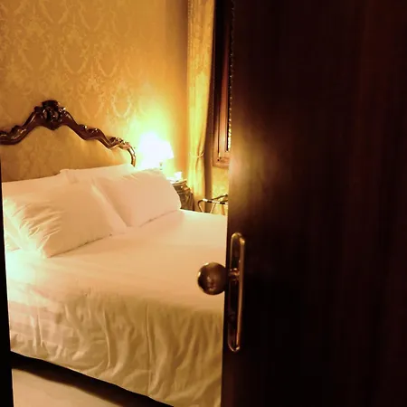 Hotel H O T E L S A N G A L L O L