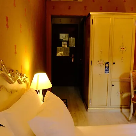 H O T E L S A N G A L L O L Hotel