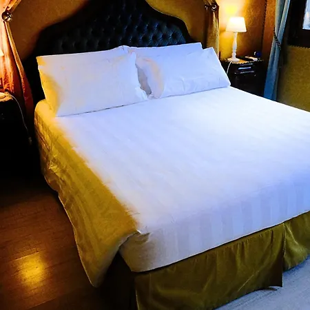 H O T E L S A N G A L L O L Hotel 3*
