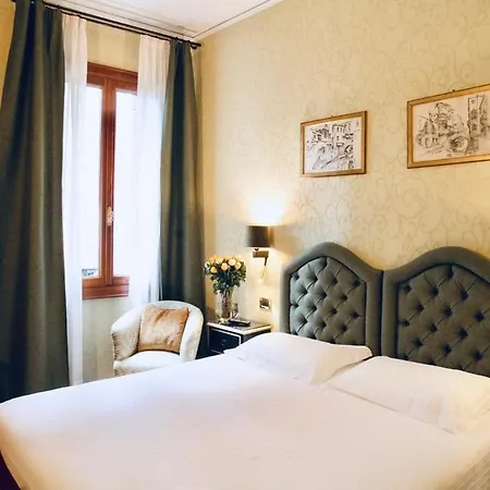 Accademia - Maravege 3*