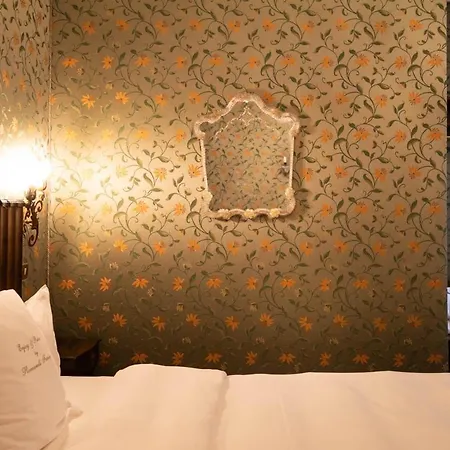 Hotel Flora