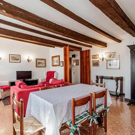 Apartment View In Venice! Charming With Private Roof Terrace *