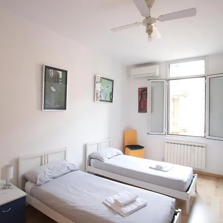 Cat Apartment- Mestre Apartment *