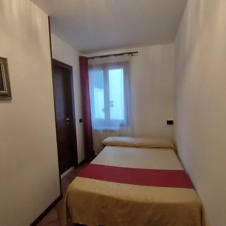 Alloggi Ss Giovanni E Paolo Guest house