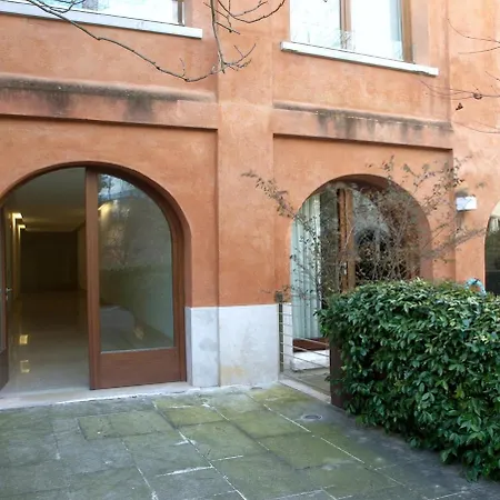 Aliki's House, Dorsoduro Venice