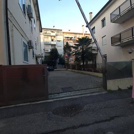 ホテル Tito メストレ