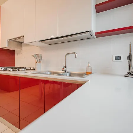 Lucrezia - 10 Min From & Free Parking *