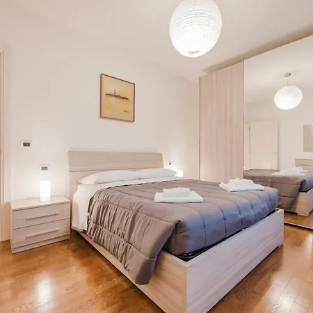 Lucrezia - 10 Min From & Free Parking * Venice