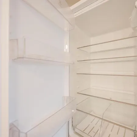 Apartment Lucrezia - 10 Min From & Free Parking