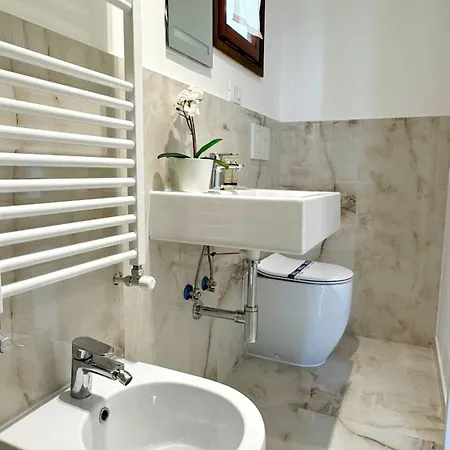 Apartment Surian