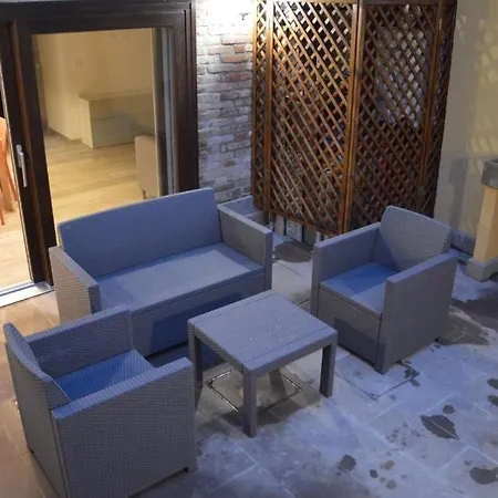 Apartment Con Corte Privata Venice