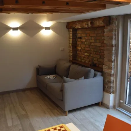 Apartment Con Corte Privata Venice