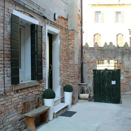Ca' Rioba Apartment *
