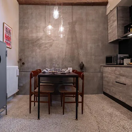 Ca Delle Capriate, An Intimate Retreat At Ca D'oro Venice