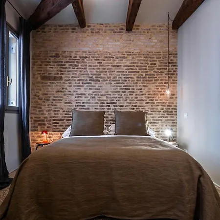 Ca Delle Capriate, An Intimate Retreat At Ca D'oro Venice
