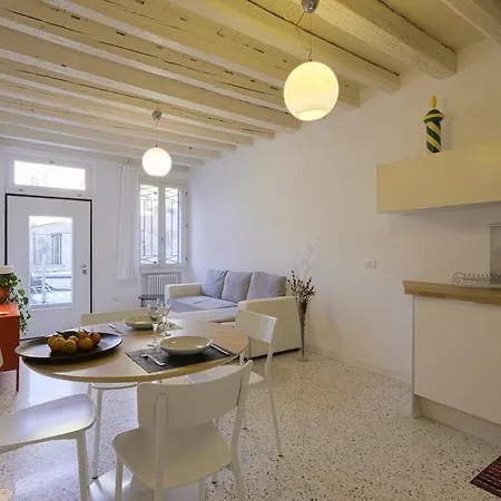 Mia Casa アパート *