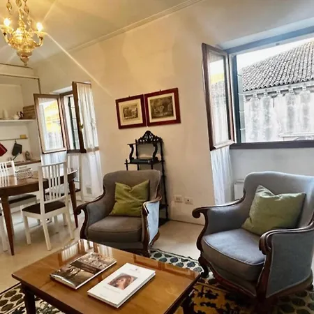 Aparthotel Palazzo Contarini Della Porta Di Ferro *