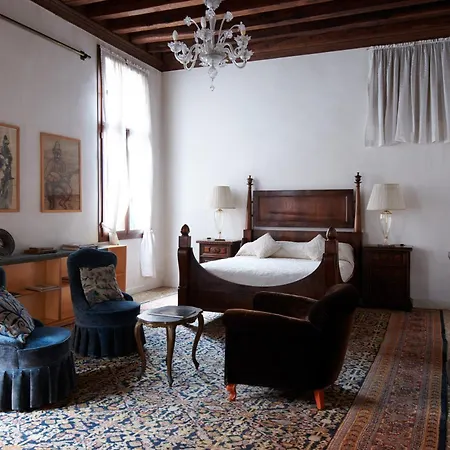 Aparthotel Palazzo Contarini Della Porta Di Ferro