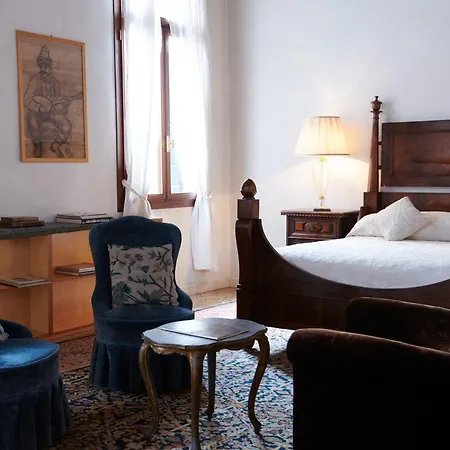 Palazzo Contarini Della Porta Di Ferro Aparthotel Venice