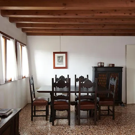 Palazzo Contarini Della Porta Di Ferro Venice