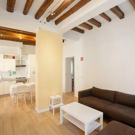 Ca Lion By Venicevillas, Vicino Biennale Apartment Venice