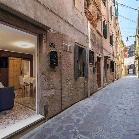 Apartament Ca'lina Near Biennale *