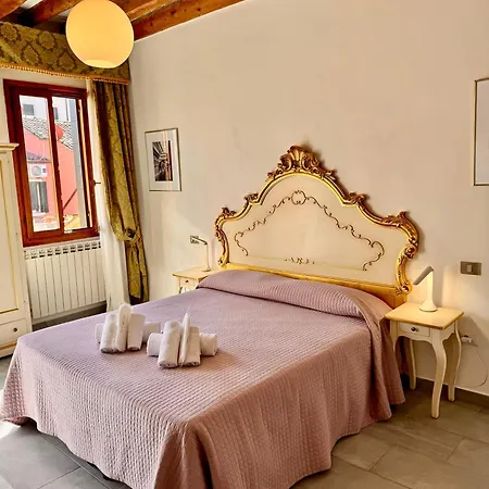 Vivere - Cozy In The Heart Of * 베니스