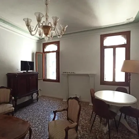 Charme A Apartment