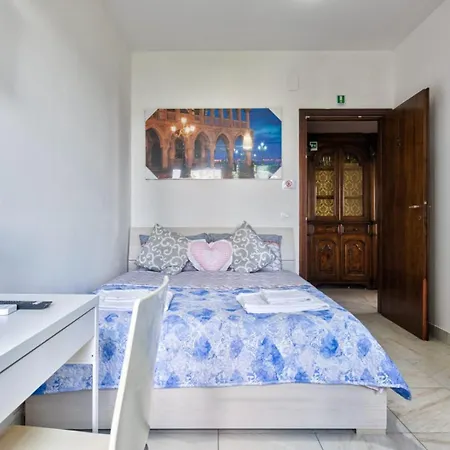 Arish Downtown Guest house Venice
