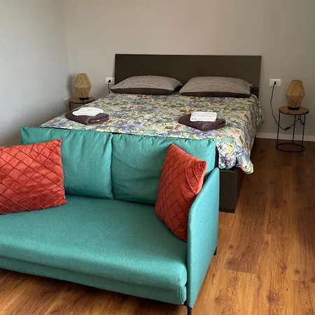 Easy Apartment