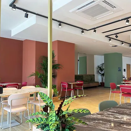 Laguna 3*