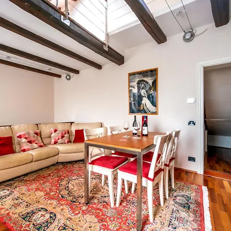 Gasthuis Palazzo San Luca Venetië