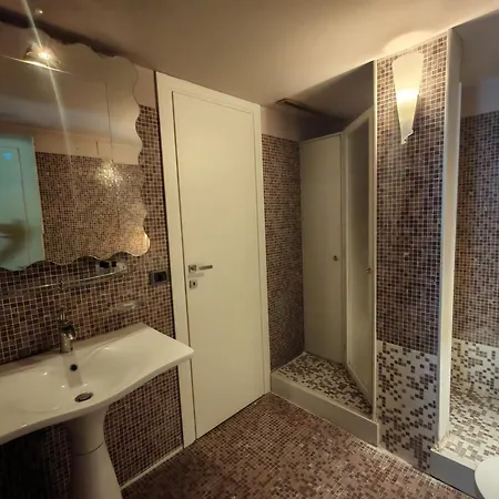 In Suite&apartments 2* Venedig