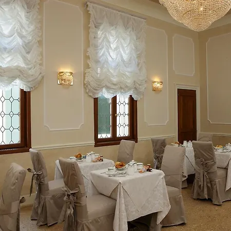 Ca' Dei Conti 4* Venise