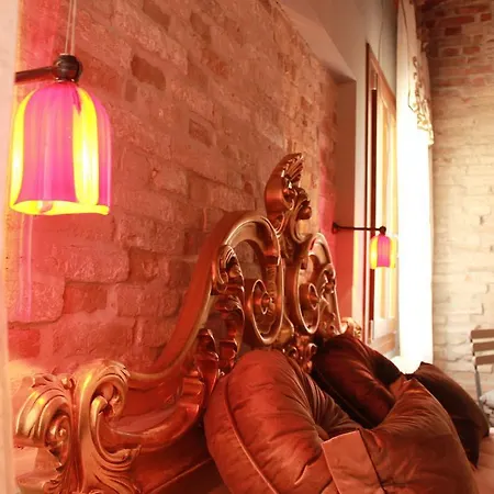 Rosso Charm 3* Venice
