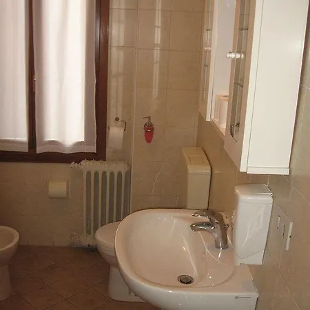 Guest house Santa Sofia 2*
