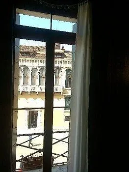 Residenza Nobile - Locazione Turistica בית הארחה