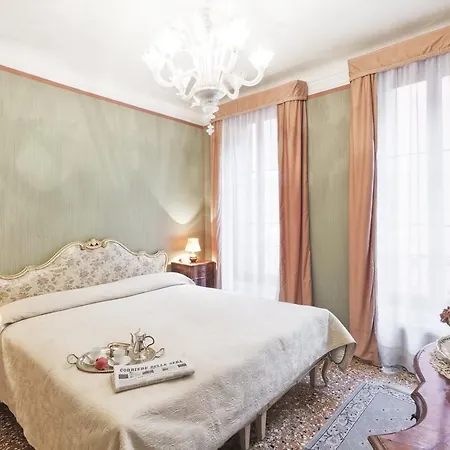 Palazzetto San Lio, Rialto Apartment Venice
