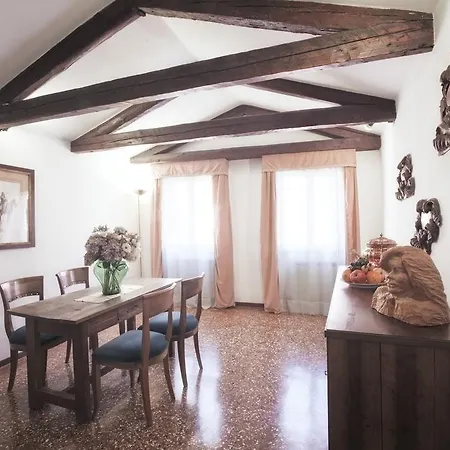 Apartment Palazzetto San Lio, Rialto Venice