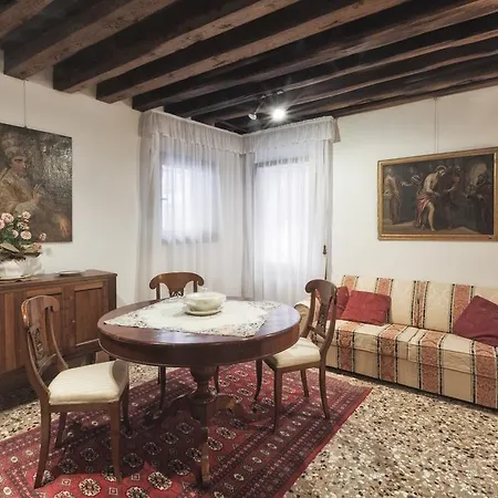 Palazzetto San Lio, Rialto * Venice