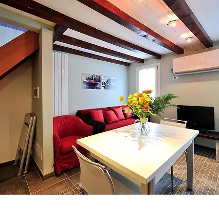 La Vida - Faville Apartment