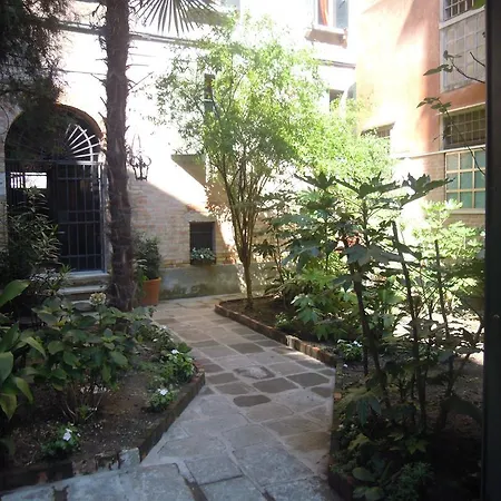 La Residenza 818 *