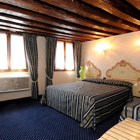 Castello 3* Βενετία