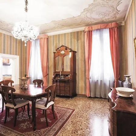 Palazzetto San Lio, Rialto Apartment Venice