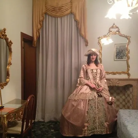 At Leonard Hotel Venezia
