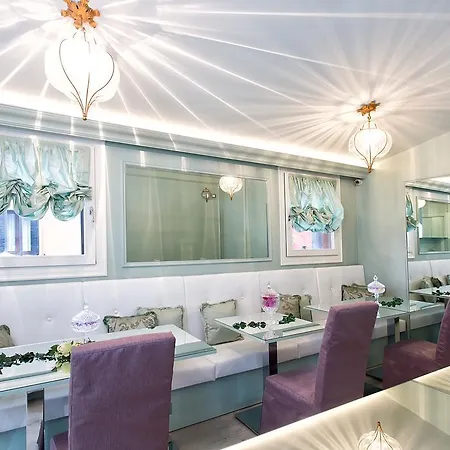Couette-café Aquamare, Boutique Venise