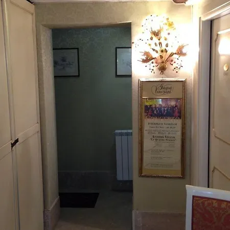 Ca' San Vio Bed & Breakfast Venice