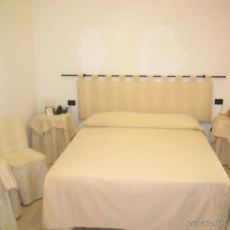 Agli Artisti Hotel 3*