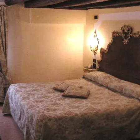 Hotel San Moise 3*