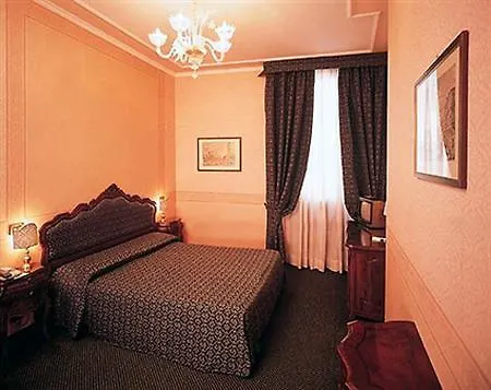 Kette 4* Wenecja